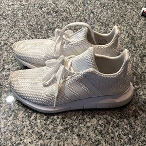 Women’s adidas swift run